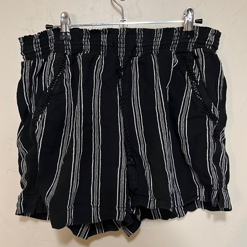 Black and White Striped Linen Shorts